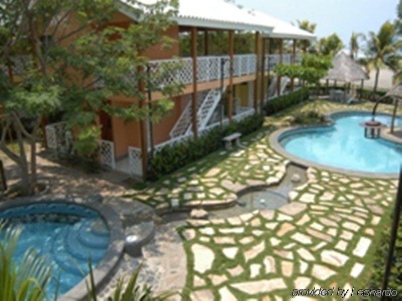 بوتشوميل Hotel Vistamar Beachfront Resort & Conference Center المظهر الخارجي الصورة